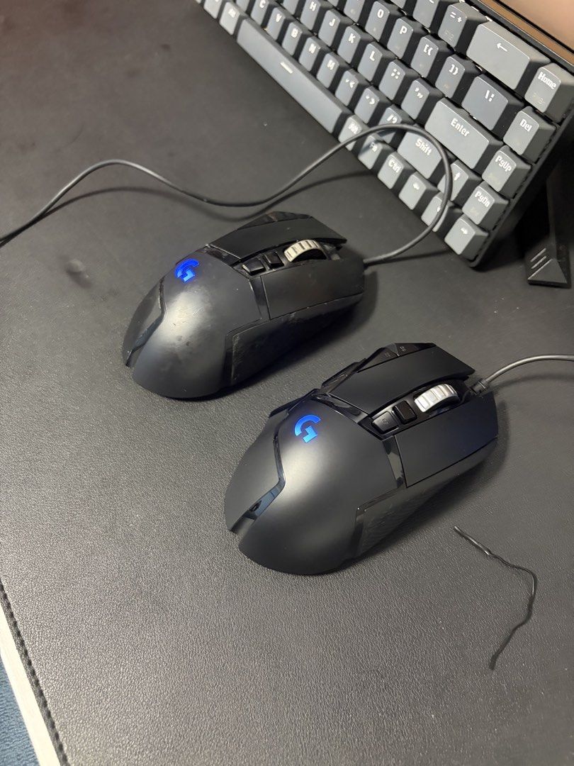Logitech G502 mouse461056303704975361