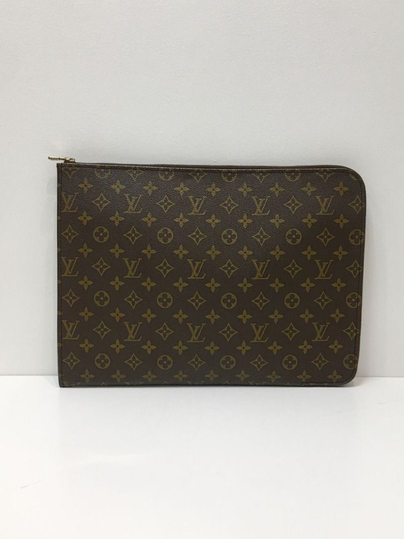 LOUIS VUITTON Poche Document Bag (Pre-owned Authentic) (Category: Luxury Bags & Wallets) located in Santa Rosa. Submitted by brandieshoppe (Listing ID 1433374341, Image 3). Description: ✅ Authentic/Original Preloved ✅ From Japan Auction ✅ Money-back Guaranteed If Proven Fake ✅ Message Us For More Details ✅ Open for Layaway Disclaimer: All items sold are preloved unless otherwise stated as brand new. As pre-owned items, signs of previous use, wear