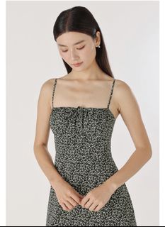 (Category: ) located in . Submitted by liyilywardrobe (Listing ID 1433361829, Image 1). Description: .