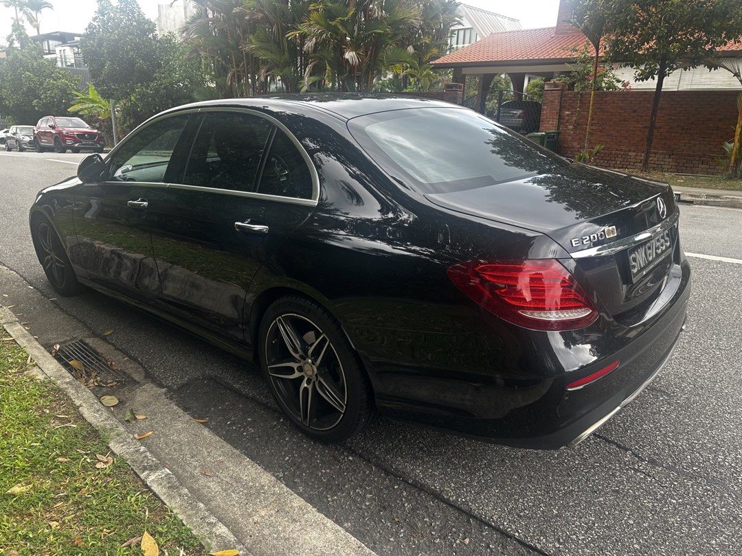 Mercedes-Benz E-Class Saloon 2016 E200 AMG Line (A) (Category: Used Cars) located in Singapore. Submitted by davidlkl (Listing ID 1433274111, Image 3). Description: E200 AMG LINE Perfect condition with recent STA inspection report, buy with confidence .