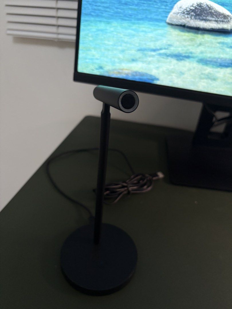 Microphone with Stand433121139591096320