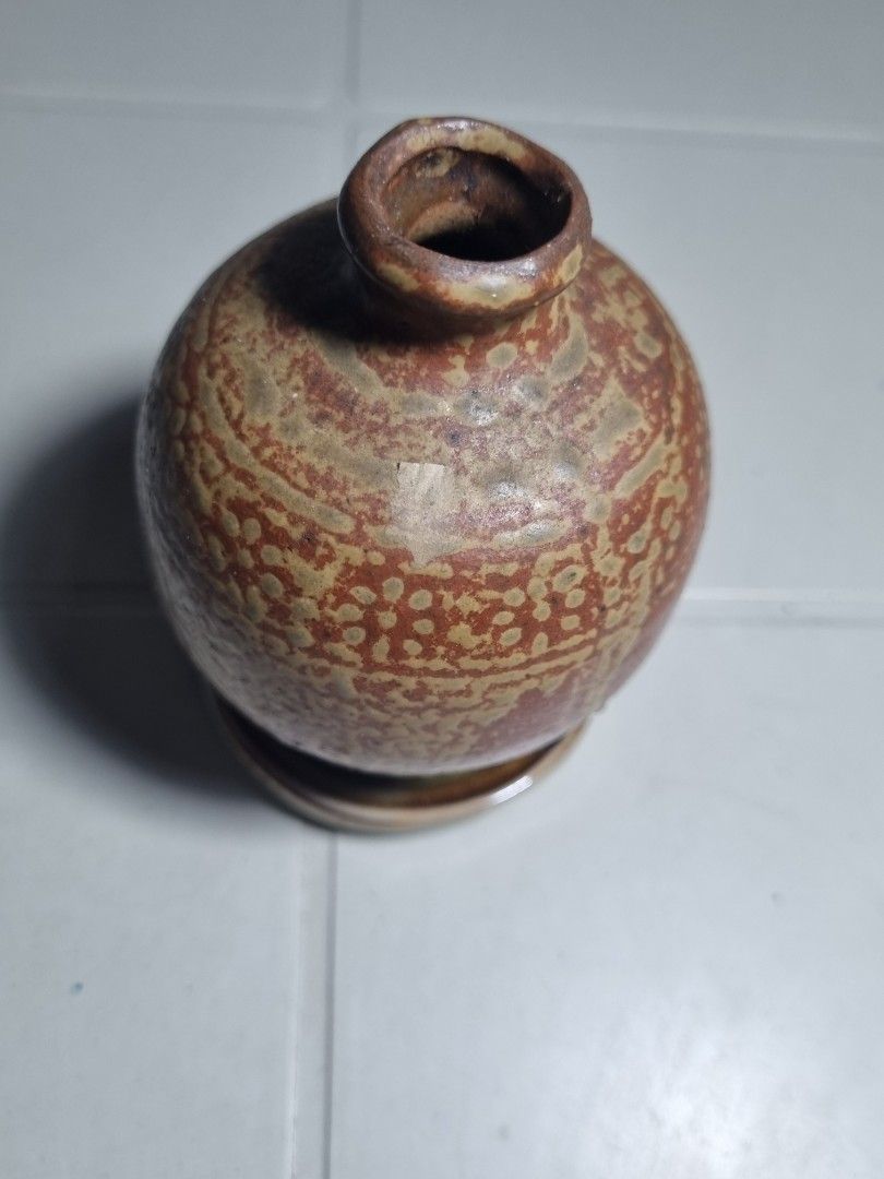 Mini stoneware vase with saucer (Category: Vases & Decorative Bowls) located in Quezon City. Submitted by declutter_bugg (Listing ID 1433349657, Image 3). Description: Please see photos for the items' condition.