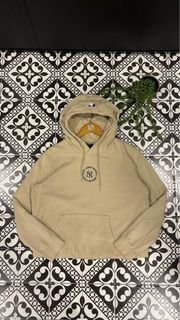 (Category: ) located in . Submitted by minthriftstore (Listing ID 1433363819, Image 1). Description: .