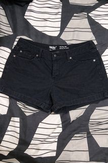 (Category: ) located in . Submitted by thefameshop (Listing ID 1433340248, Image 1). Description: .