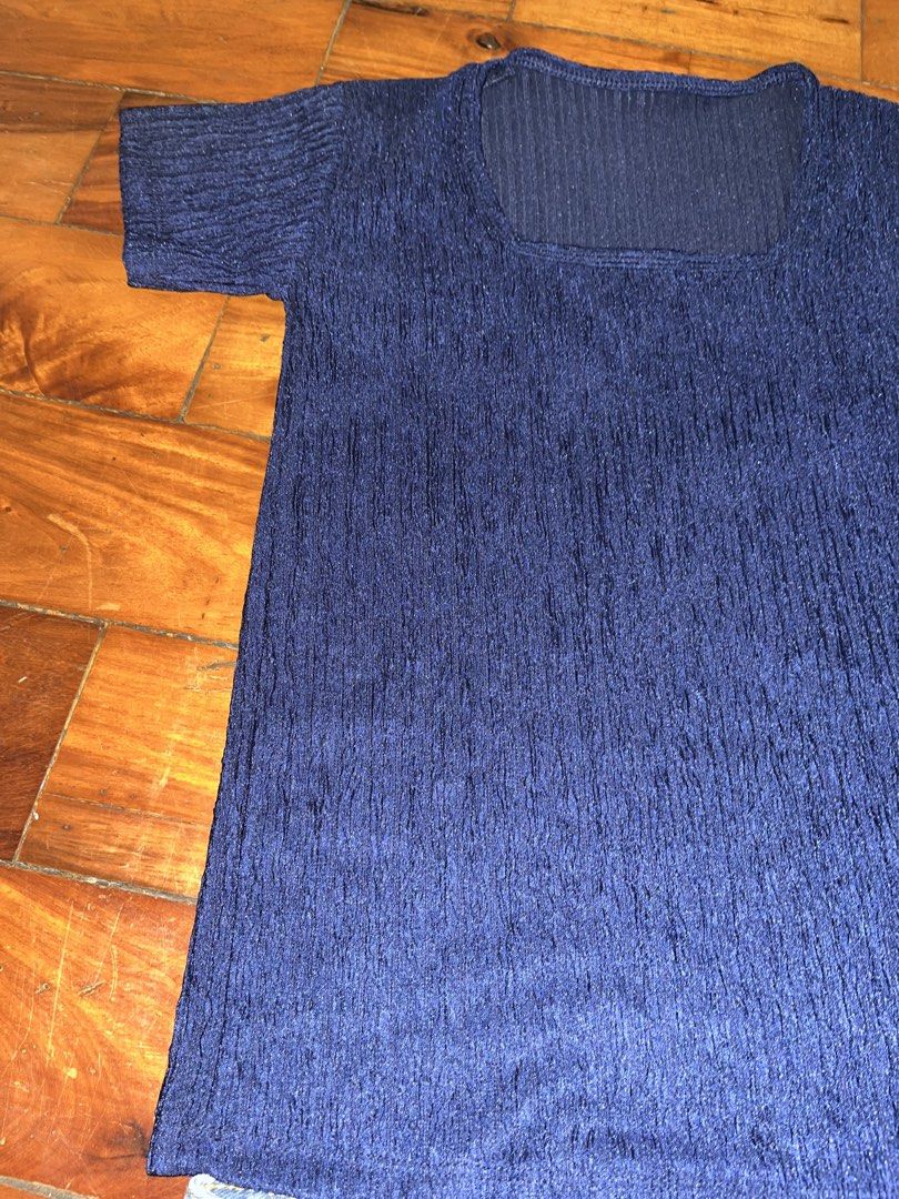Navy Blue Top Square Neck (Category: Blouses) located in Manila. Submitted by declitterclutter (Listing ID 1433262920, Image 3). Description: - Navy blue textured top with square neckline and short sleeves - No COD - Buyer will shoulder the shipping fee - Decluttering - Some thrifted finds - No to overpricing!! - No to haggling!!.