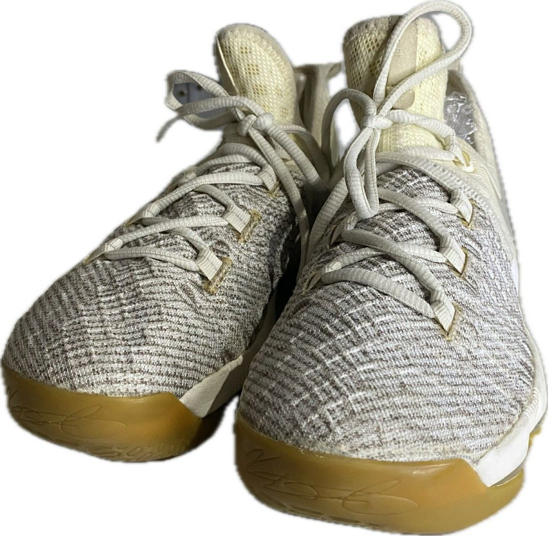 Nike KD 9 (Cream / Gum Sole) (Category: Sneakers) located in Antipolo. Submitted by canadafindss (Listing ID 1433211719, Image 1). Description: Clean Nike KD 9 — premium basketball performance shoes with full-length Zoom comfort Visit our profile for more premium thrift finds Canada Finds – curated branded pieces Nike KD 9 (Cream / Gum Sole) • Original Nike • Like New Condition • Clean overall appearance • Minimal signs of use (slight marks – nor
