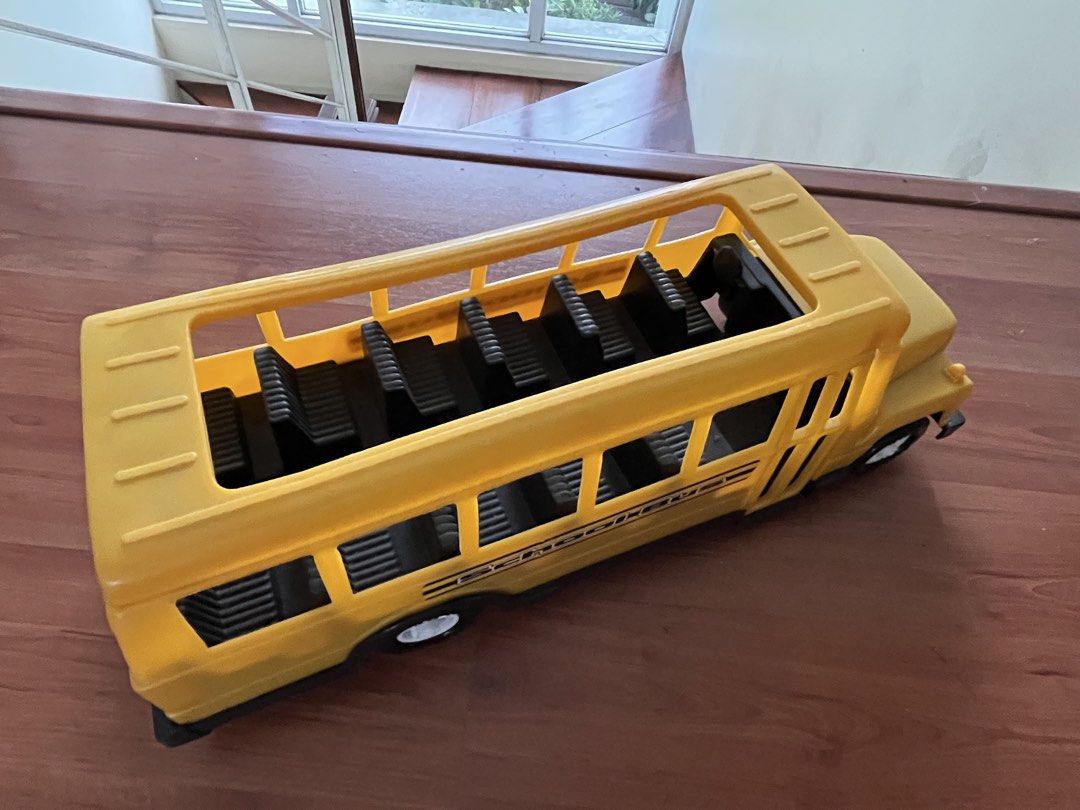 Open top toy school bus for kids (Category: Kids Toys) located in Las Pinas. Submitted by therecycledcollection (Listing ID 1433283703, Image 1). Description: • School bus toy for kids ages 3- 7+ • Bought in the US .