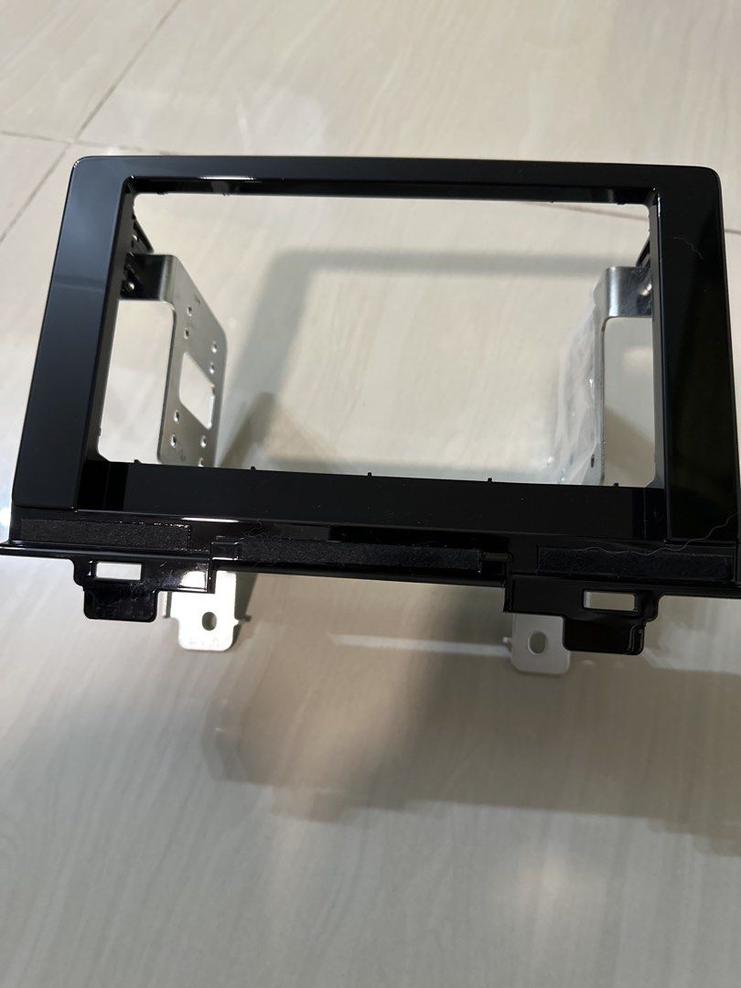 Original Honda Vezel 2023 Head Unit Bracket (Category: Navigation & Displays) located in Singapore. Submitted by joel1215 (Listing ID 1433340010, Image 2). Description: - Like New - Original Honda Vezel 2023 Head Unit Bracket - Designed for a perfect fit.