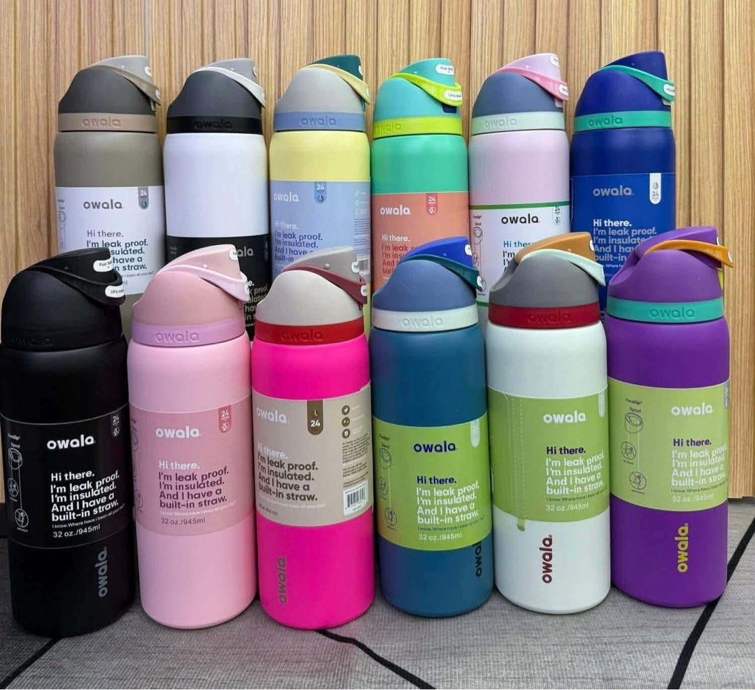 Owala FreeSip Insulated Water Bottle 32oz (Category: Water Bottles & Tumblers) located in Manila. Submitted by ktcart_ (Listing ID 1433361591, Image 1). Description: - Owala FreeSip insulated water bottle - 32oz (945ml) capacity - Features a built-in straw - Leak-proof design - Available colors: Black, pink, blue, green, purple, and more - Comes with original packaging - Perfect for hydration on the go - With box.
