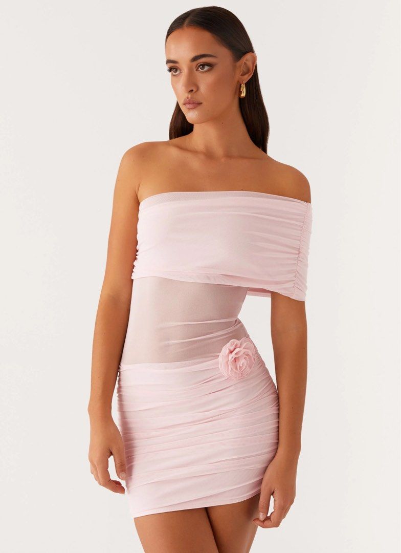 Peppermayo Teyana Mini Dress (Category: Dresses) located in Pagsanjan. Submitted by decluttersaur (Listing ID 1433345250, Image 1). Description: Peppermayo Exclusive Embrace effortless glamour with the Teyana Mini Dress, where chic meets comfort. Featuring an alluring off-shoulder neckline, this dress showcases your shoulders and collarbone beautifully. The ruched shoulder and side seam details add a touch of texture and sophistication, while the