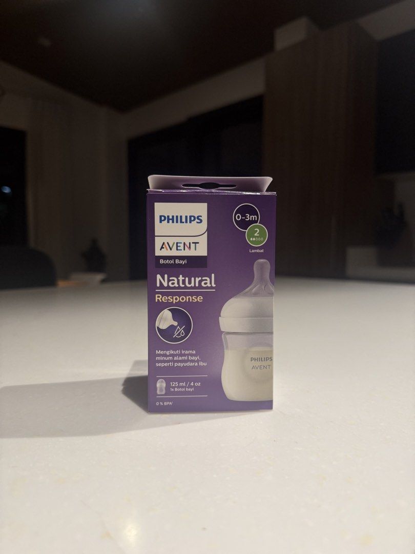 Philips Avent 4oz Natural Response Baby Bottle (Category: Breastfeeding & Bottle Feeding) located in Antipolo. Submitted by maricarbs (Listing ID 1433211587, Image 1). Description: SRP: 799.