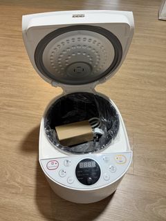 (Category: ) located in . Submitted by jackygee (Listing ID 1433312986, Image 1). Description: .