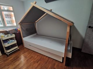 (Category: ) located in . Submitted by lvrrs (Listing ID 1433352722, Image 1). Description: .