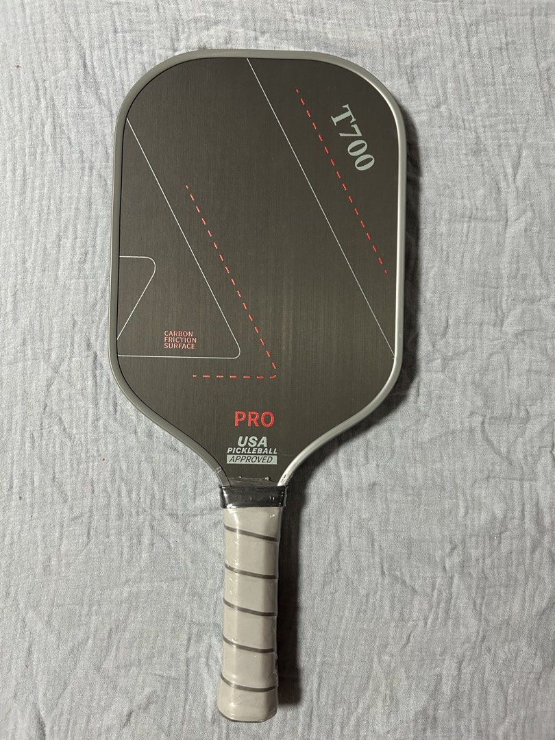 Pickleball paddles (Category: Racket and Ball Sports) located in Pasig City. Submitted by mmyjoy (Listing ID 1433343168, Image 1). Description: 800 each.