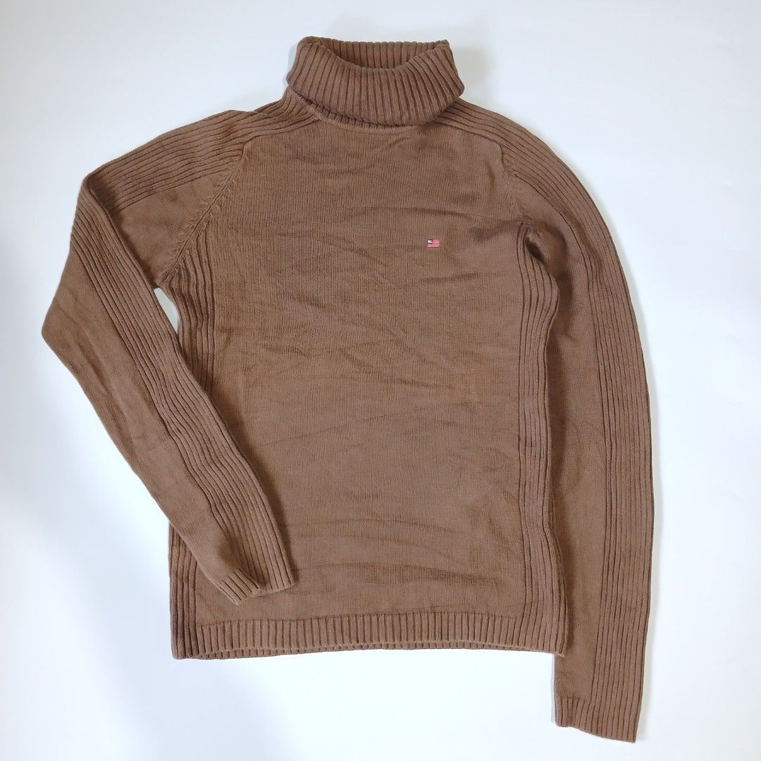 RALPH LAUREN KNITWEAR TURTLENECK (Category: Luxury Apparel) located in Ozamiz City. Submitted by 2nd.sight (Listing ID 1433297710, Image 1). Description: size: large on tag w: 19 stretchable l: 27 like new.