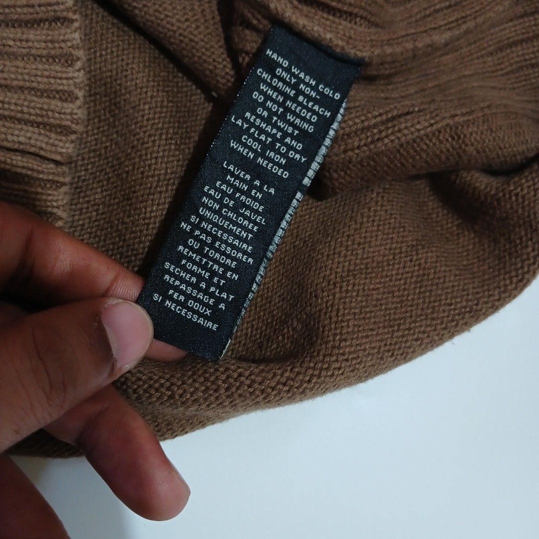 RALPH LAUREN KNITWEAR TURTLENECK (Category: Luxury Apparel) located in Ozamiz City. Submitted by 2nd.sight (Listing ID 1433297710, Image 3). Description: size: large on tag w: 19 stretchable l: 27 like new.