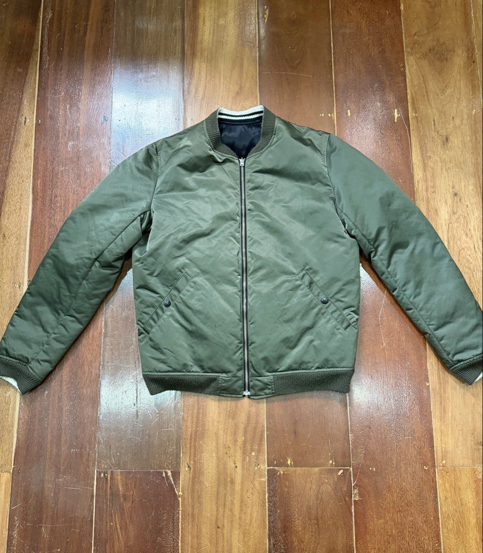Reversible Bomber Jacket (Category: Coats, Jackets and Outerwear) located in Santa Rosa. Submitted by aaroncabanting (Listing ID 1433284582, Image 1). Description: Vintage Reversible bomber/sukajan Width: 22 inches Length: 25 inches Condition: 9/10 5,000 php.