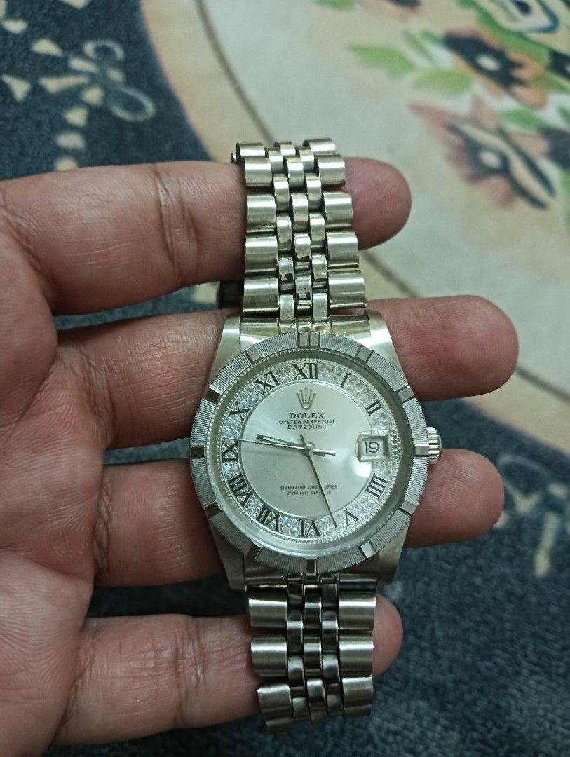 Rolex Automatic (Category: Watches) located in Kuala Lumpur. Submitted by niejeyz (Listing ID 1433215592, Image 1). Description: Jam running elok Date quick set ✅ jam gred Bagus ✅ Crown Lock✅ Cermin kaca✅ Cod segambut kL.