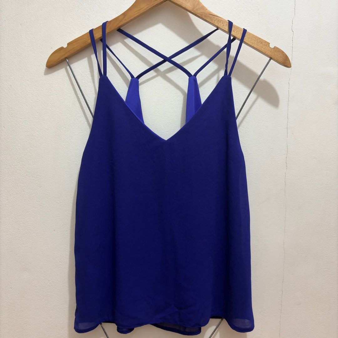 Royal blue V-neck strappy camisole (Size Medium) (Category: Sleeveless) located in Mandaluyong City. Submitted by aprils_botique (Listing ID 1433212231, Image 1). Description: FOR SALE: Royal blue V-neck strappy camisole (Size Medium) 🏷️💸 150 Pesos Only ✨Preloved ✨Good As New, No Issues RFS: Decluterring Size on tag: Medium Sheer Fabric with Inner (Double Fabric) Medida Size: Bust: 17inch Waist: 18inch Length: 20inch 📍 𝗟𝗼𝗰𝗮𝘁𝗶𝗼𝗻: Mandal