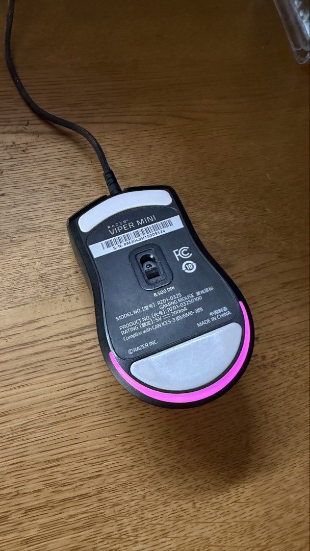 Rush Razer Viper Mini (Category: Mouse & Mousepads) located in Manila. Submitted by luxxyonly (Listing ID 1433257637, Image 2). Description: rush sell no issue with box lalamove from sampaloc.