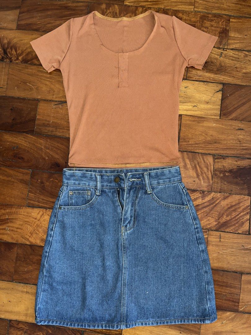 Rust Ribbed Top (Category: Blouses) located in Manila. Submitted by declitterclutter (Listing ID 1433262768, Image 1). Description: - Ribbed, short-sleeved top in muted orange. - Features a flattering scoop neckline and button detail. - No COD - Buyer will shoulder the shipping fee - Decluttering - Some thrifted finds - No to overpricing!! - No to haggling!! - Some loose threads.
