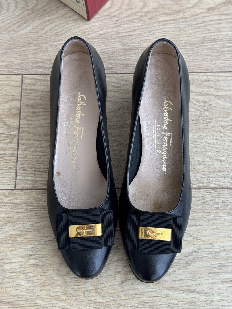 Salvatore Ferragamo shoes (Category: Sneakers & Footwear) located in Mandaluyong City. Submitted by clearanceaa (Listing ID 1433244621, Image 2). Description: Size 6. In good condition. .