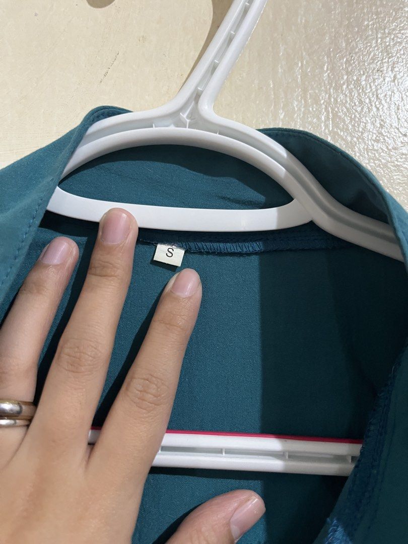 SD Easy Wear Scrubs Set - Teal (Category: Sets or Coordinates) located in Manila. Submitted by wildwater.980358 (Listing ID 1433324115, Image 3). Description: - SD Easy Wear Scrubs teal scrub set - Top: Size S - Mandarin collar - Small pocket - Pants: - Drawstring waist with neon yellow drawstrings - Multiple pockets - Ribbed waistband and cuffs.