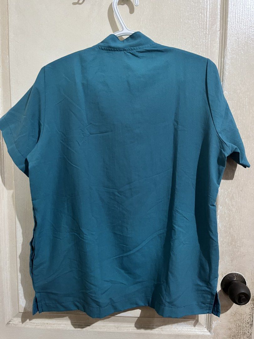 SD Easy Wear Scrubs Set - Teal (Category: Sets or Coordinates) located in Manila. Submitted by wildwater.980358 (Listing ID 1433324115, Image 2). Description: - SD Easy Wear Scrubs teal scrub set - Top: Size S - Mandarin collar - Small pocket - Pants: - Drawstring waist with neon yellow drawstrings - Multiple pockets - Ribbed waistband and cuffs.