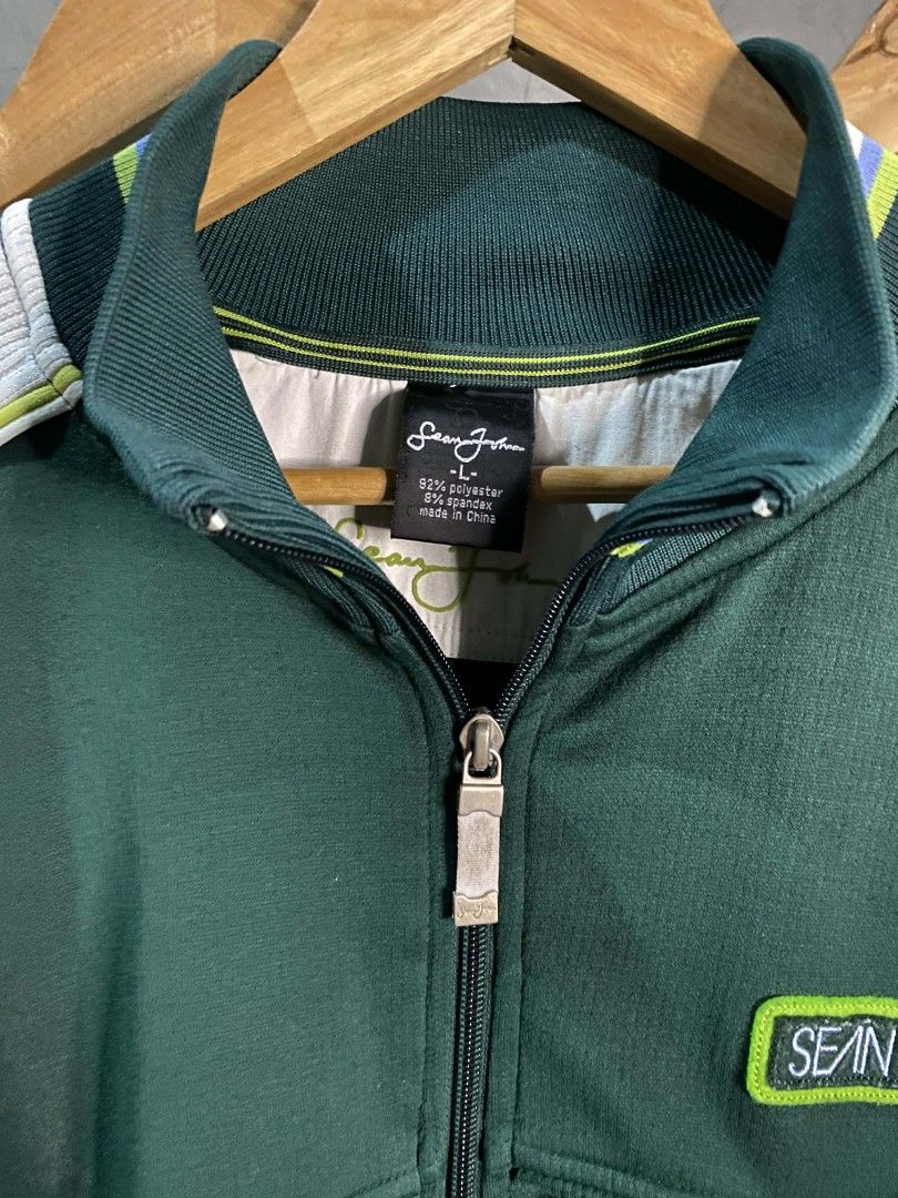Sean john full Zip Warmer Jersey (Category: Tshirts & Polo Shirts ) located in Calasiao. Submitted by 2418cjzmoke (Listing ID 1433379351, Image 2). Description: Sean john Full Zip Warmer Jersey Size: Large Measurements Inches: Width: 28 Length: 33 Color rate: 9/10 Condition: Excellent Condition No issue heavy!.