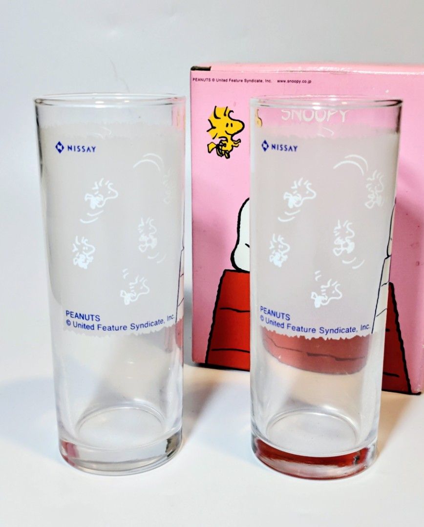 SNOOPY GLASSES (Category: Coffee & Tea Tableware) located in Manila. Submitted by yourfavoritethings7 (Listing ID 1433360577, Image 3). Description: Set - 500 php.