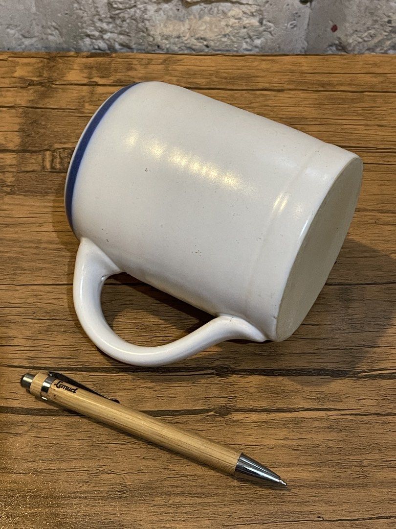 Stoneware Big coffee mug (Category: Coffee & Tea Tableware) located in San Fernando. Submitted by japansurpluselyu (Listing ID 1433385880, Image 3). Description: .