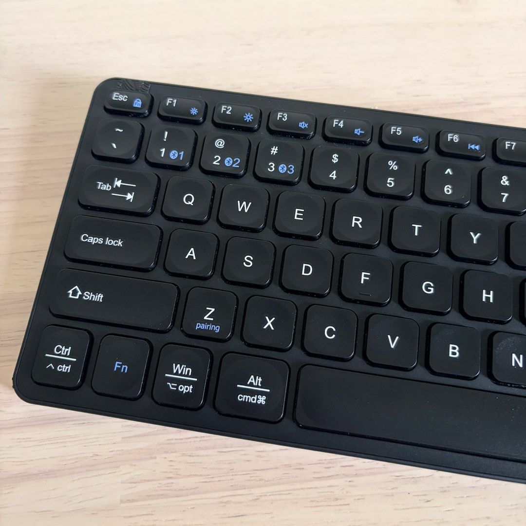 Targus Wireless Keyboard and Mouse Combo445420775576053761