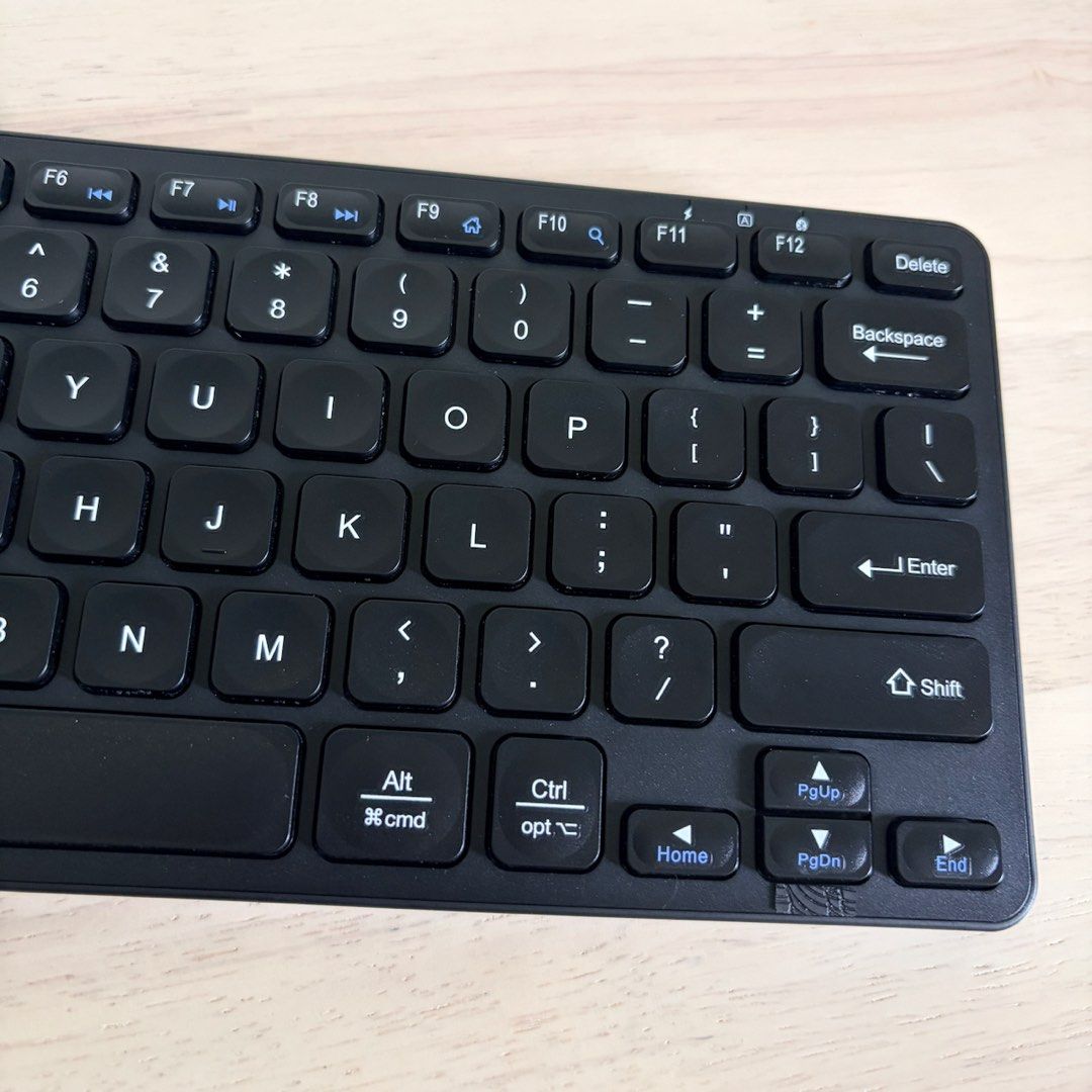 Targus Wireless Keyboard and Mouse Combo445420775576053762