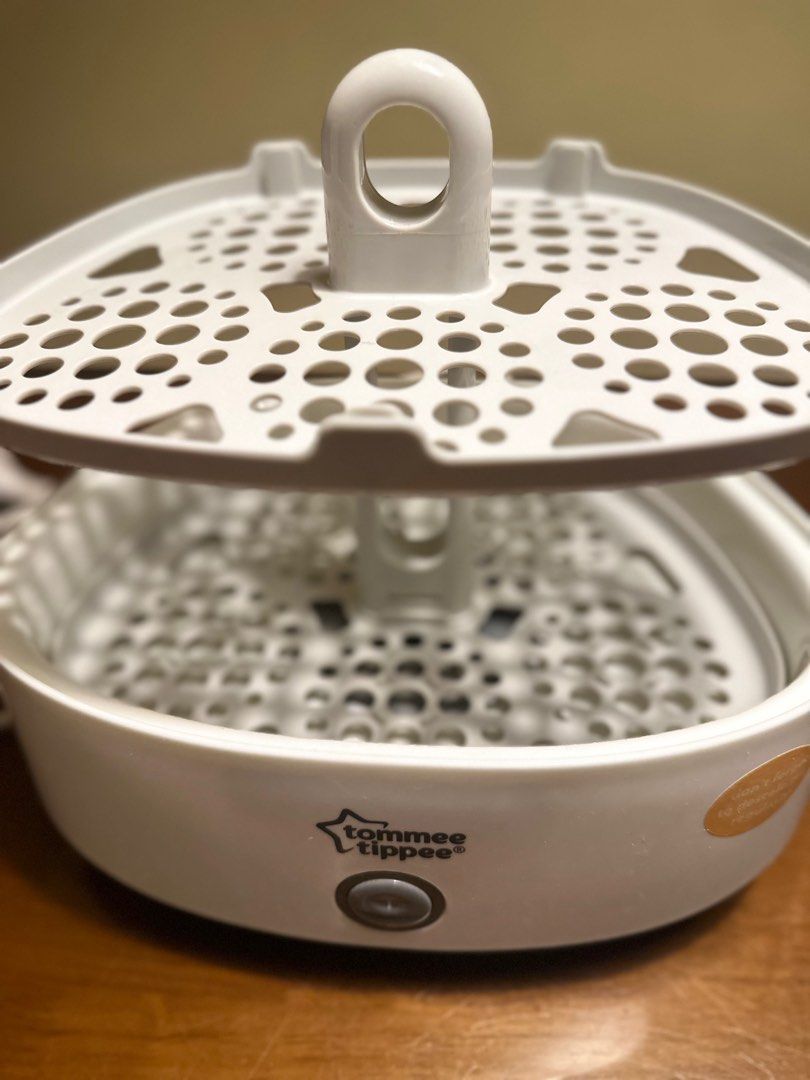Tommee Tippee Sterilizer (Category: Breastfeeding & Bottle Feeding) located in Pasay City. Submitted by icemc (Listing ID 1433313892, Image 2). Description: In a very good condition. No issues, box included. No bottles included. .
