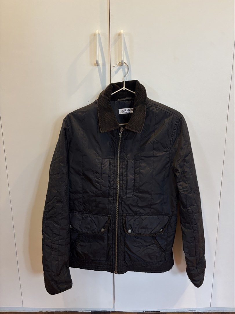 Topman Quilted Jacket Black (Category: Coats, Jackets and Outerwear) located in Paranaque City. Submitted by domisclosett (Listing ID 1433300907, Image 1). Description: loc: parañaque/muntinlupa, (pm in advance, can send from qc) mop: gcash, bdo, maya mod: lalamove or j&t pick up, sf c/o buyer .