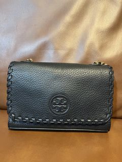 (Category: ) located in . Submitted by haleycloset (Listing ID 1433307753, Image 1). Description: .