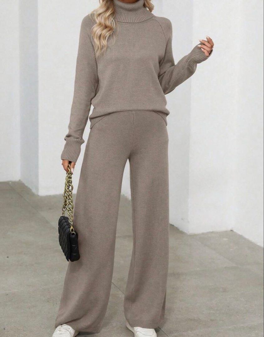 Turtleneck Sweater and Wide Leg Pants Set (Category: Sets or Coordinates) located in Manila. Submitted by acbefgh (Listing ID 1433305545, Image 1). Description: Pants ideal for 4’11 height Casual knit set: turtleneck sweater with long sleeves and wide-leg pants. Solid color, perfect for everyday wear..