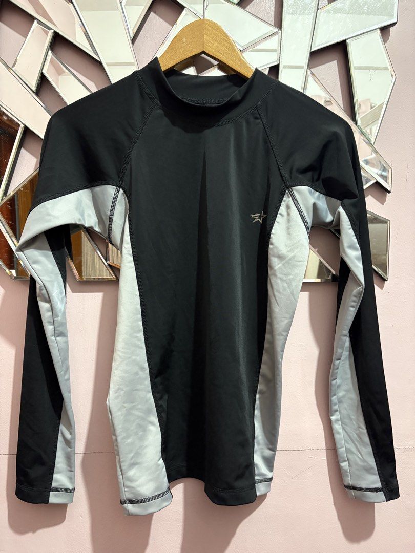 Unisex All Star Rash guard Small (Category: Swim Top & Rash Guards) located in Calamba. Submitted by imklari (Listing ID 1433338905, Image 1). Description: Small on tag. Fits up to m.