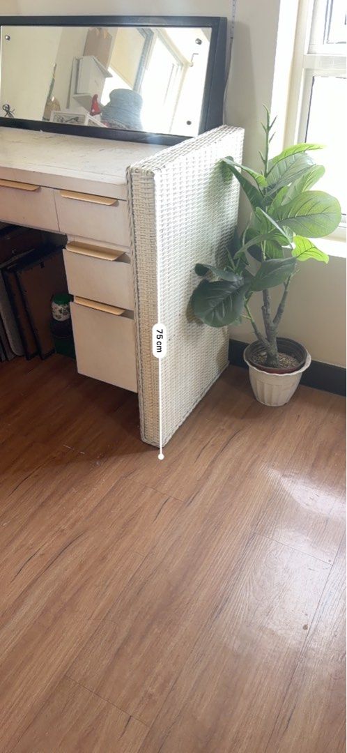 Vanity Table with Mirror RUSH SALE (Category: Tables & Sets) located in Mandaluyong City. Submitted by mindfully_decluttering (Listing ID 1433258448, Image 3). Description: - walang sira - rush (move out reasons) - heavy duty - mirror not damaged - with 4 drawers - gold drawer handle not included - Mandaluyong pick up.