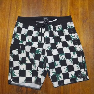 (Category: ) located in . Submitted by past1982 (Listing ID 1433281981, Image 1). Description: .