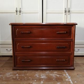 (Category: ) located in . Submitted by ivan_furnitures421 (Listing ID 1433255165, Image 1). Description: .
