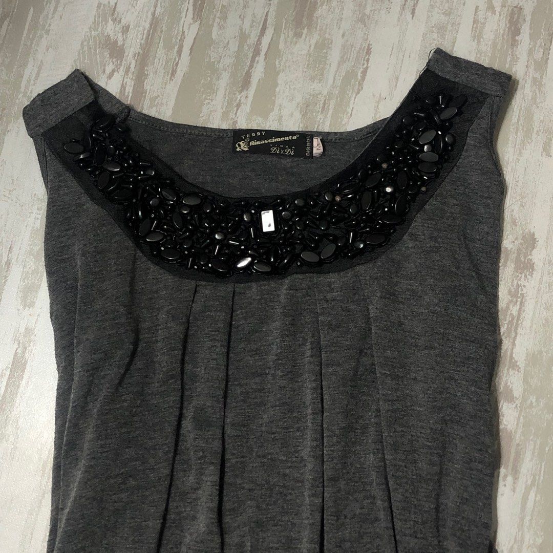 y2k 2000s bebot gray beaded top (Category: Sleeveless) located in Makati City. Submitted by bowzone (Listing ID 1433323006, Image 2). Description: 🪷 fits xs - s ( m on tag ) .