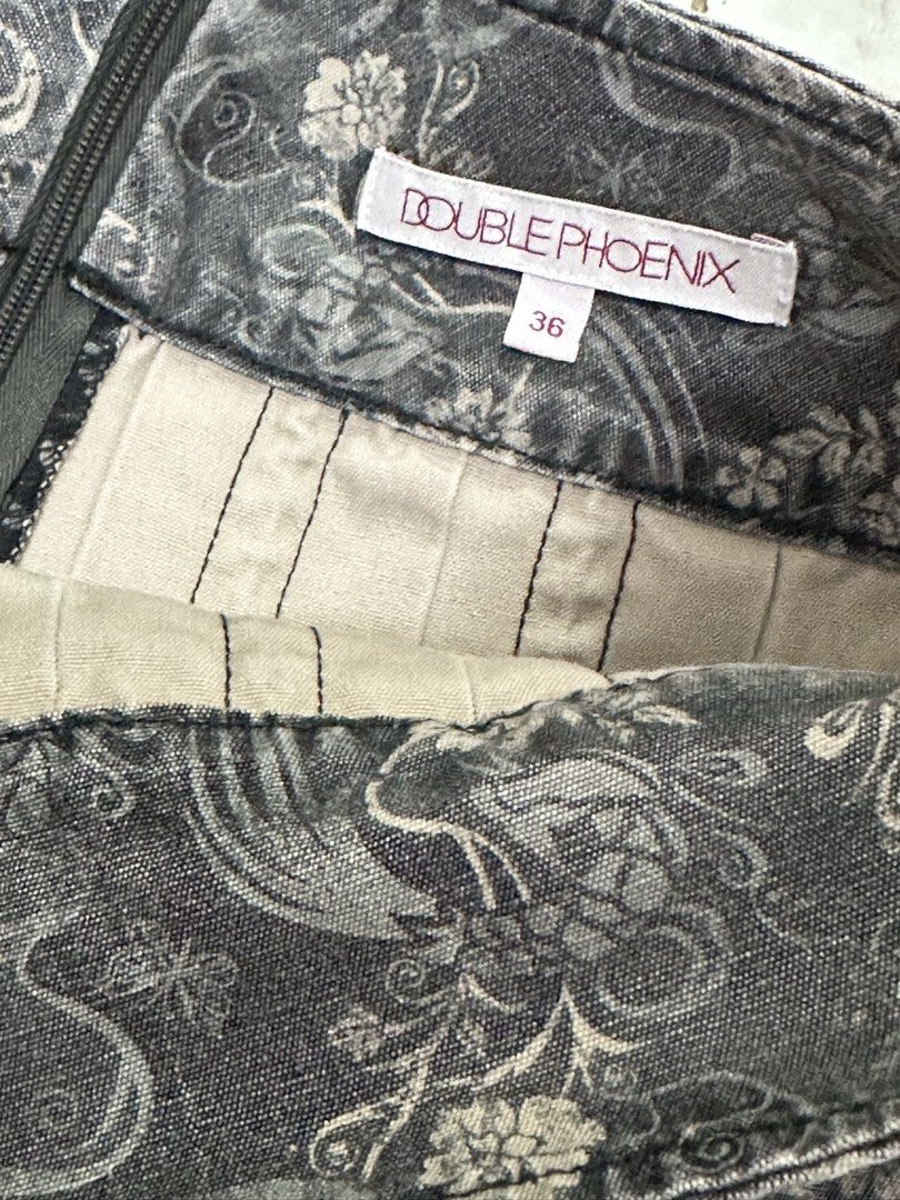 Y2K Denim Double Phoenix Printed Pleated Skirt (Category: Skirts) located in Cabanatuan. Submitted by calliethrifts (Listing ID 1433297666, Image 2). Description: Denim ﹒⟡ 💿 𝗦𝗜𝗭𝗘 & 𝗕𝗜𝗗 𝗗𝗘𝗧𝗔𝗜𝗟𝗦 ⟡﹒ fits 30-31 wl 🫧 opening bids 🦋 mine — 199 (au).