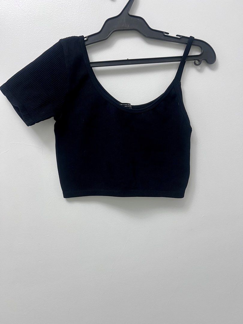 Zara Black Asymmetrical Ribbed Crop Top (Category: Others Tops) located in Manila. Submitted by lunaluvgood (Listing ID 1433310938, Image 1). Description: - Zara black crop top - Limitless contour - Asymmetrical design - One short sleeve and spaghetti strap - Ribbed fabric - Size: Medium to Large - Perfect for a casual look - Authentic.