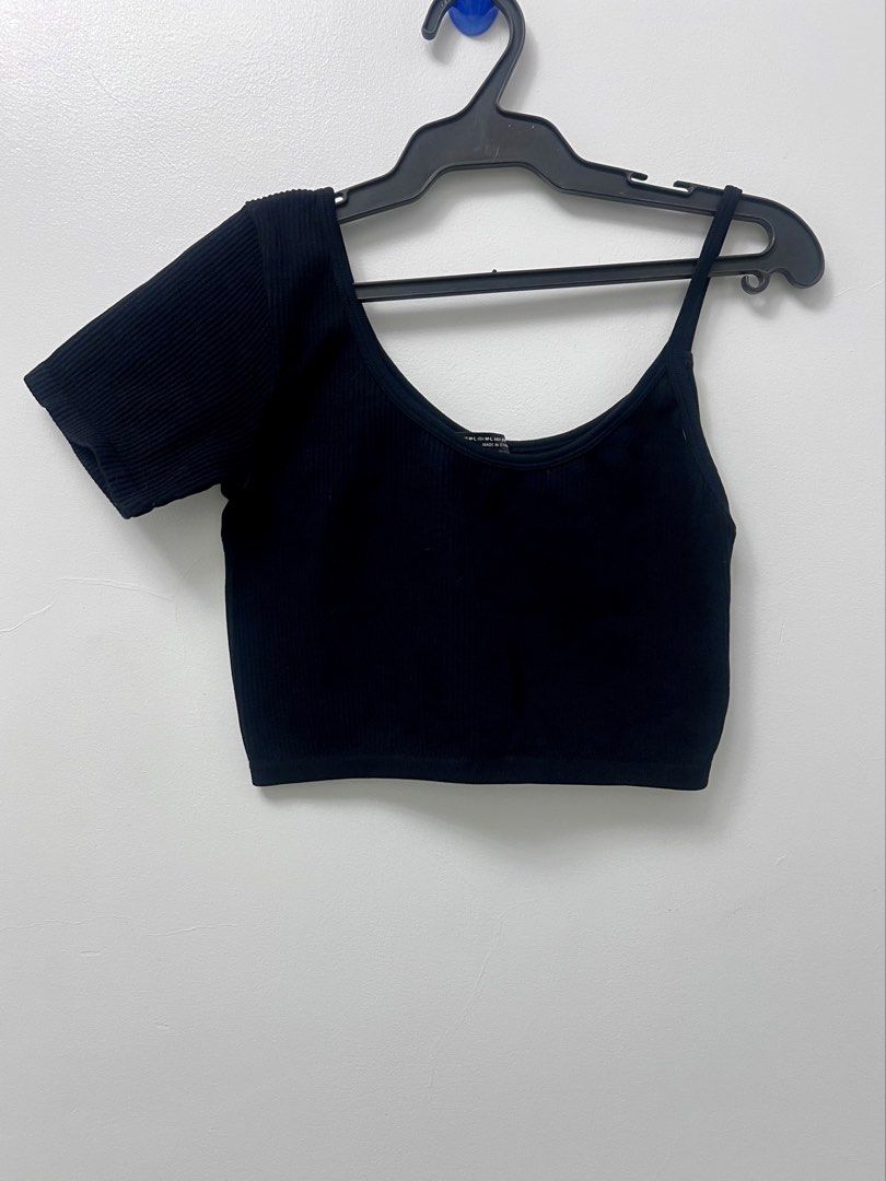 Zara Black Asymmetrical Ribbed Crop Top (Category: Others Tops) located in Manila. Submitted by lunaluvgood (Listing ID 1433310938, Image 2). Description: - Zara black crop top - Limitless contour - Asymmetrical design - One short sleeve and spaghetti strap - Ribbed fabric - Size: Medium to Large - Perfect for a casual look - Authentic.