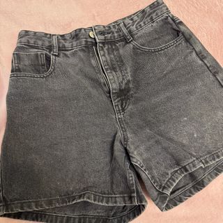 (Category: ) located in . Submitted by theresemarjaa (Listing ID 1433355961, Image 1). Description: .