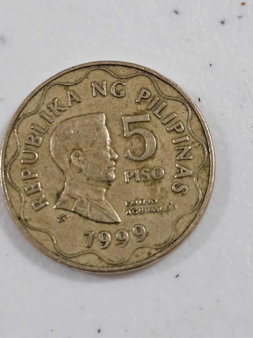 5 Piso Coin 1999 and 1998 (Category: Currency) located in Caloocan City. Submitted by rm.diaz (Listing ID 1433428747, Image 1). Description: Philippine 5 Peso coin, with protective case - Date: 1999 - Reverse 1993 Bangko Sentral ng Pilipinas logo Reverse: "Bangko Sentral Ng Pilipinas".