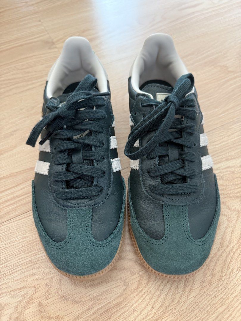 Adidas Samba Dark Green Sneakers (Category: Sneakers) located in Pasig City. Submitted by honsolo (Listing ID 1433499241, Image 2). Description: Condition 9.5/10 Bought from Tokyo Japan Size: UK 5.5 fits women 7 No more box (left in Japan) Rfs: Not using anymore. Too many shoes. .