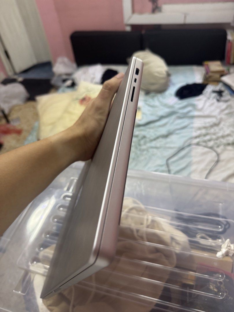 Apple MacBook Pro M1 Pro 16 inch 16GB 1TB439428723739217923