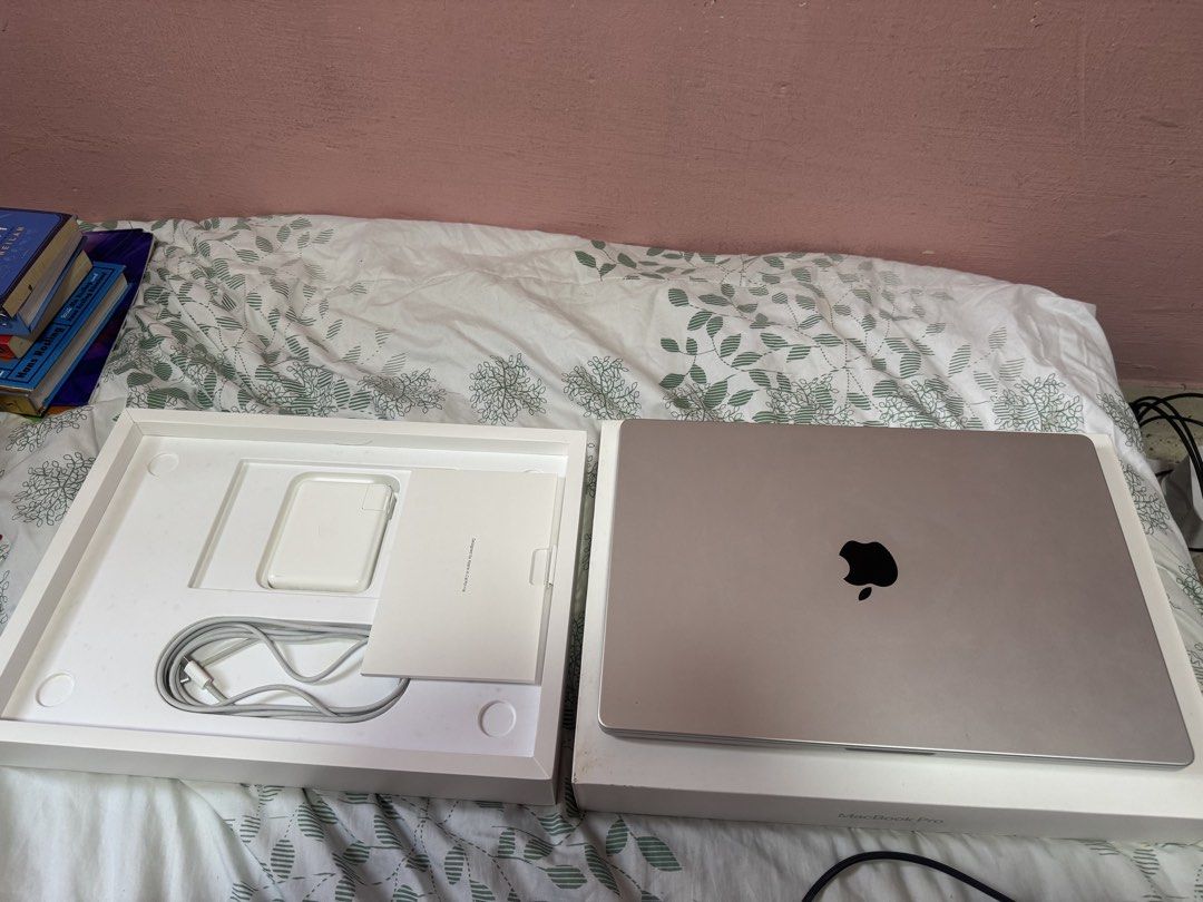 Apple MacBook Pro M1 Pro 16 inch 16GB 1TB